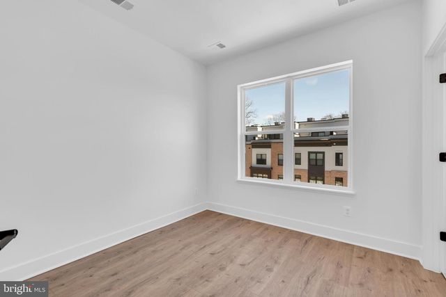 2134 TYSONS RIDGELINE RD, Falls Church, VA 22043