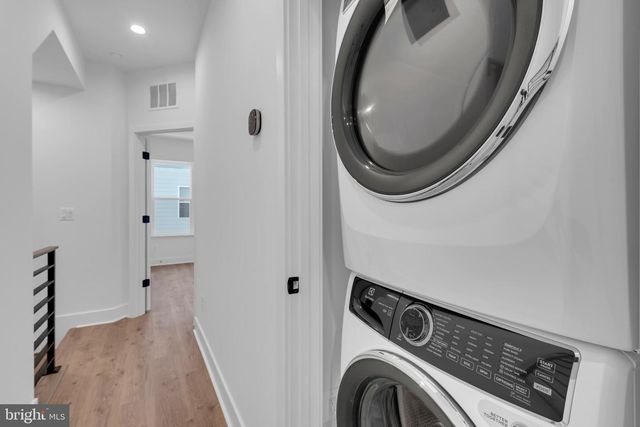 2134 TYSONS RIDGELINE RD, Falls Church, VA 22043