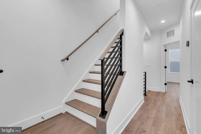 2134 TYSONS RIDGELINE RD, Falls Church, VA 22043