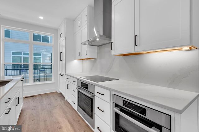 2134 TYSONS RIDGELINE RD, Falls Church, VA 22043