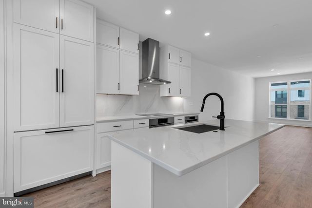 2134 TYSONS RIDGELINE RD, Falls Church, VA 22043