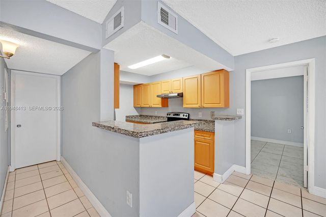 15560 SW 104th TER 611, Miami, FL 33196