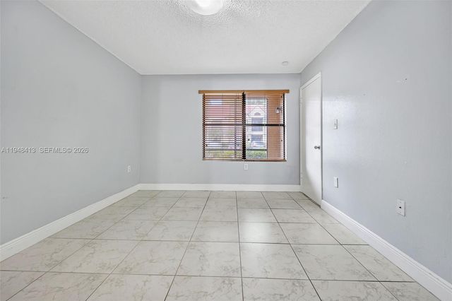 15560 SW 104th TER 611, Miami, FL 33196