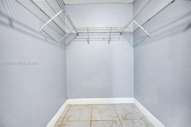 15560 SW 104th TER 611, Miami, FL 33196