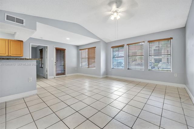 15560 SW 104th TER 611, Miami, FL 33196