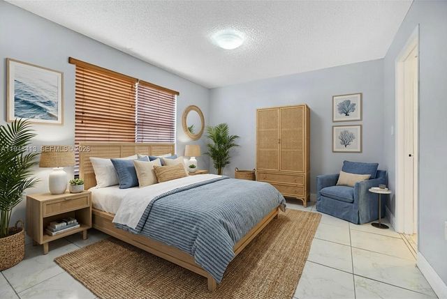 15560 SW 104th TER 611, Miami, FL 33196