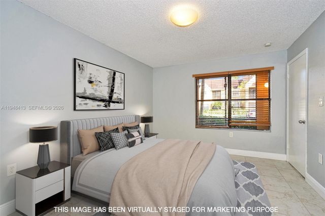 15560 SW 104th TER 611, Miami, FL 33196