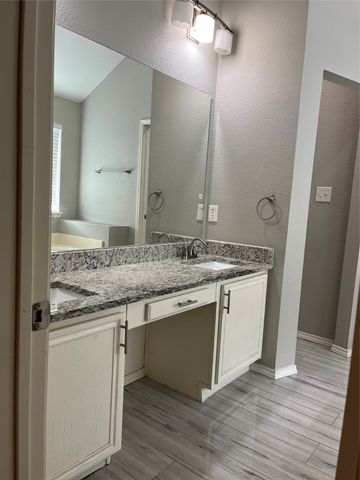 2020 Southwood Trail, Grand Prairie, TX 75052