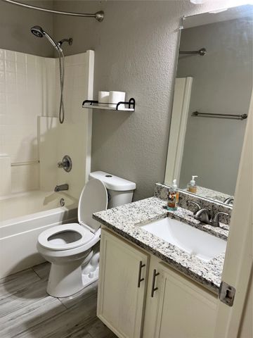2020 Southwood Trail, Grand Prairie, TX 75052