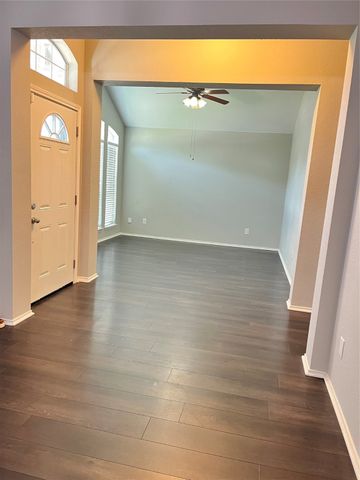 2020 Southwood Trail, Grand Prairie, TX 75052