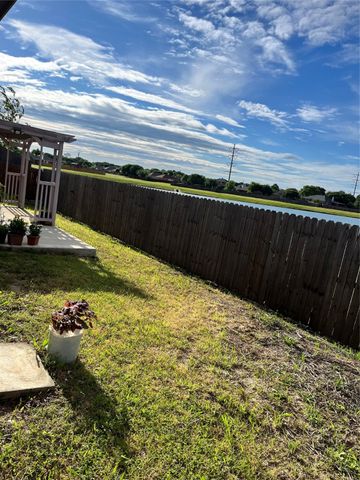 2020 Southwood Trail, Grand Prairie, TX 75052