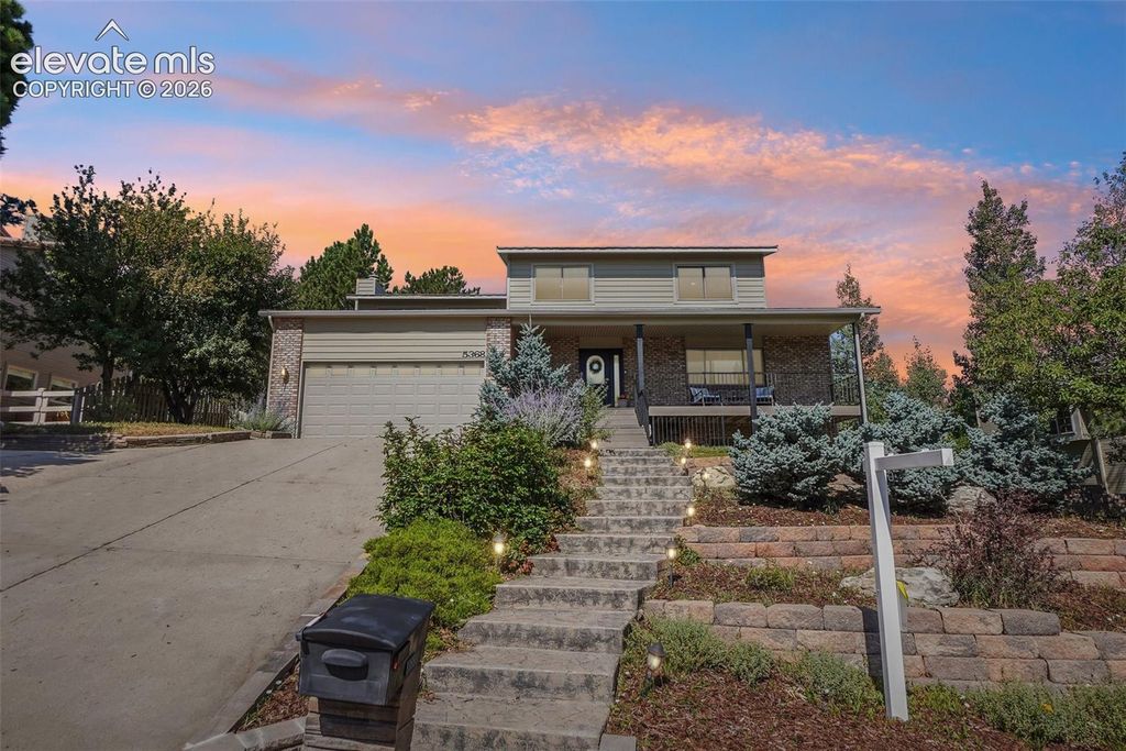 5368 W Cliff Point Circle, Colorado Springs, CO 80919 — photo 2