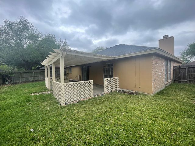5217 Tartan Dr, Corpus Christi, TX 78413