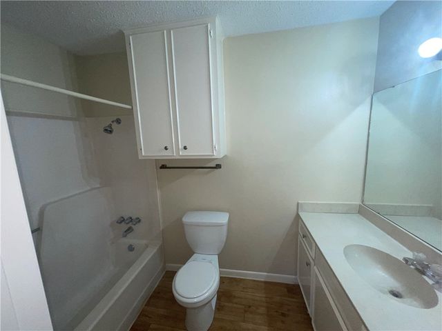 5217 Tartan Dr, Corpus Christi, TX 78413