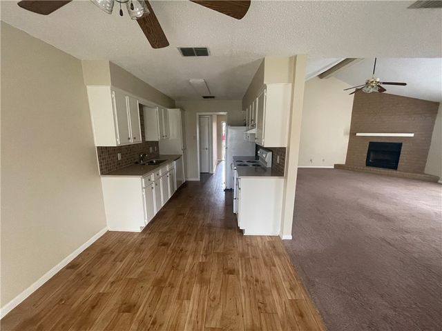 5217 Tartan Dr, Corpus Christi, TX 78413