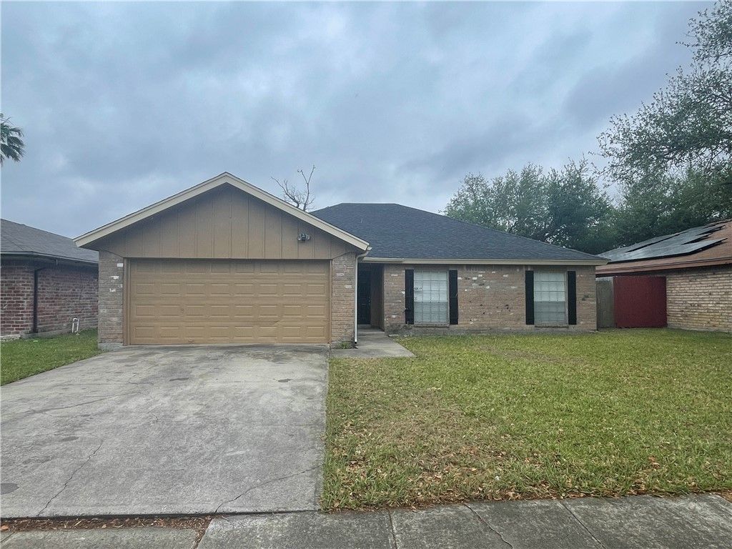 5217 Tartan Dr, Corpus Christi, TX 78413