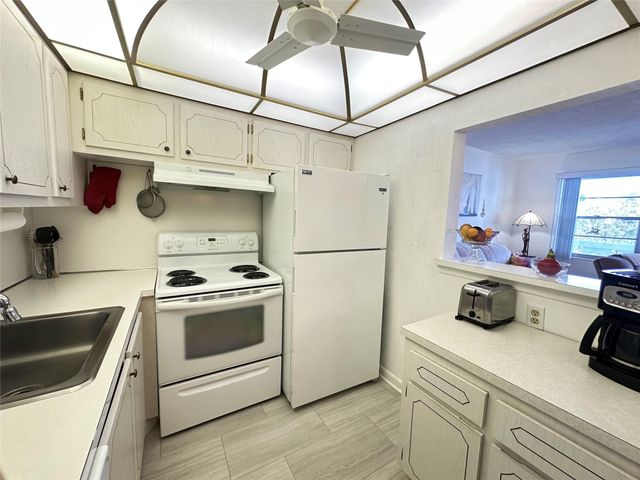 4106 Cambridge E 4106, Deerfield Beach, FL 33442