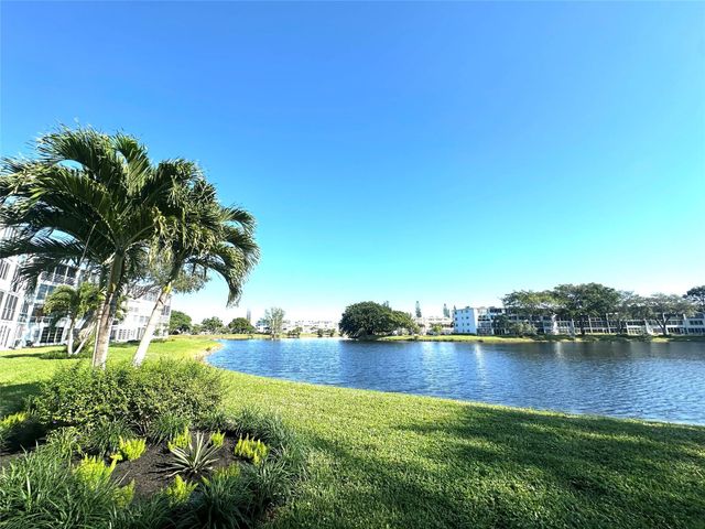 4106 Cambridge E 4106, Deerfield Beach, FL 33442