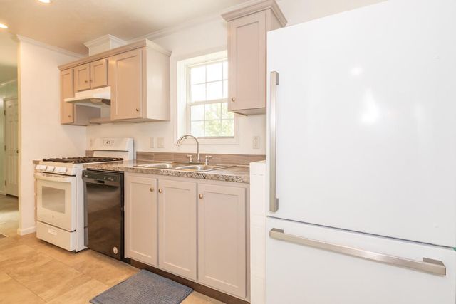 1403 Miss Ellie Drive, Kalamazoo, MI 49009