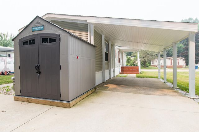 1403 Miss Ellie Drive, Kalamazoo, MI 49009