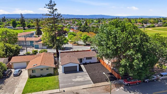 321 Mccovey Lane, San Jose, CA 95127