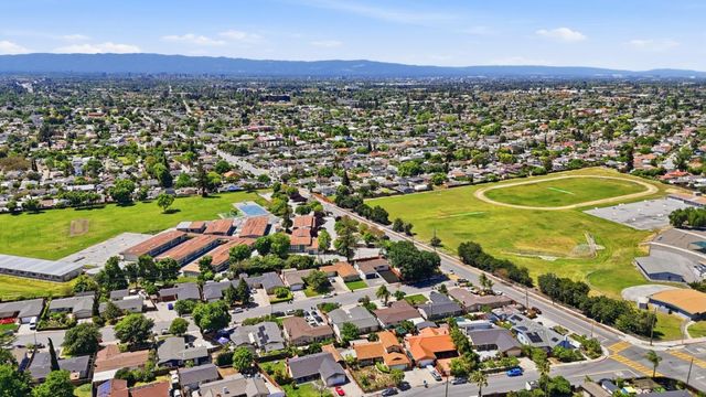 321 Mccovey Lane, San Jose, CA 95127