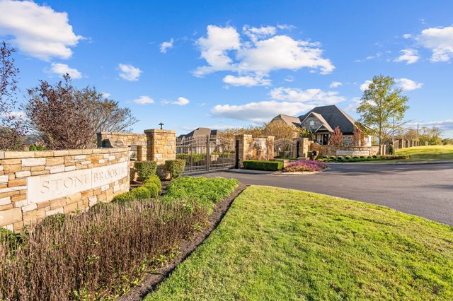 409 Stonebrook Way, Lebanon, TN 37087