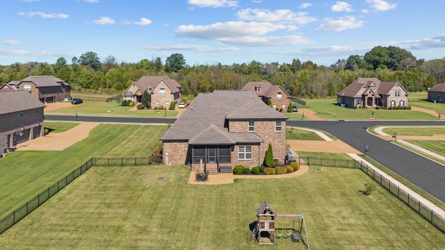 409 Stonebrook Way, Lebanon, TN 37087