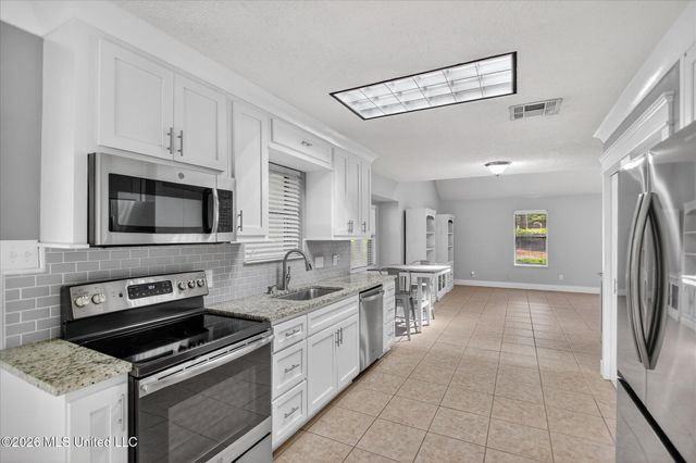 6531 Alakoko Drive, Diamondhead, MS 39525