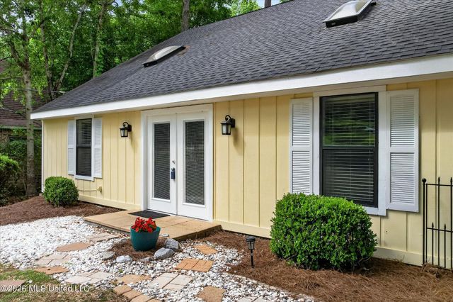 6531 Alakoko Drive, Diamondhead, MS 39525