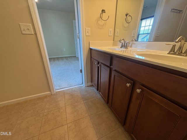 1429 Kirkwood Hill Way, Wake Forest, NC 27587