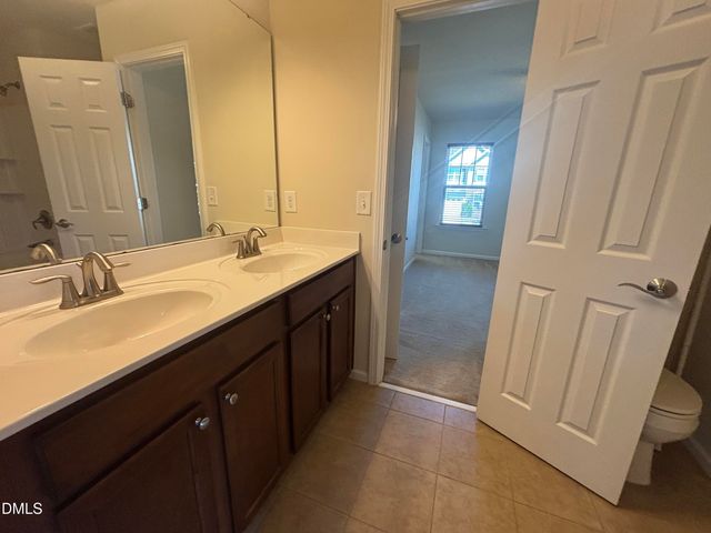 1429 Kirkwood Hill Way, Wake Forest, NC 27587