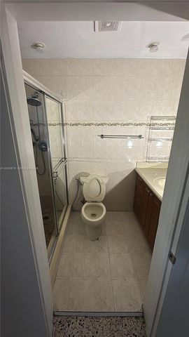 830 W 75th St 1, Hialeah, FL 33014