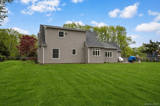 4 Summer Street, Mount Sinai, NY 11766