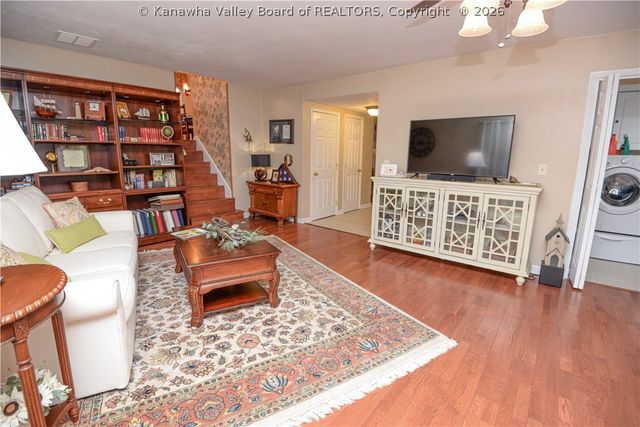 5012 Dempsey Drive, Cross Lanes, WV 25313