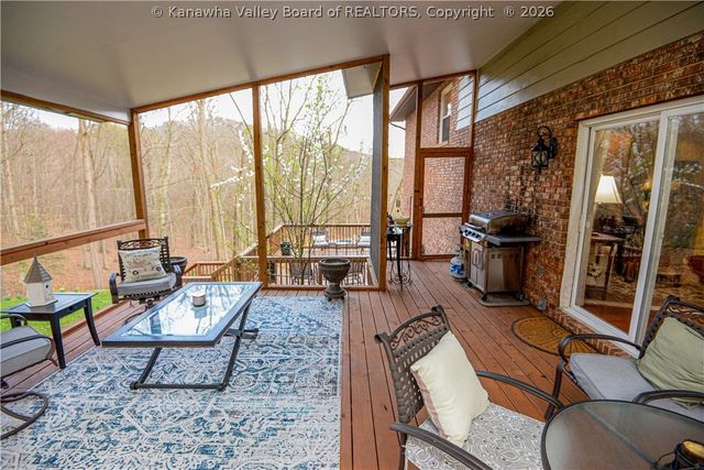 5012 Dempsey Drive, Cross Lanes, WV 25313