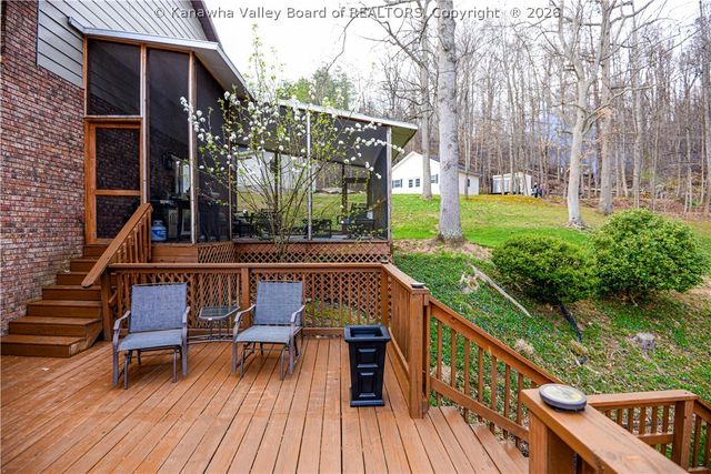 5012 Dempsey Drive, Cross Lanes, WV 25313