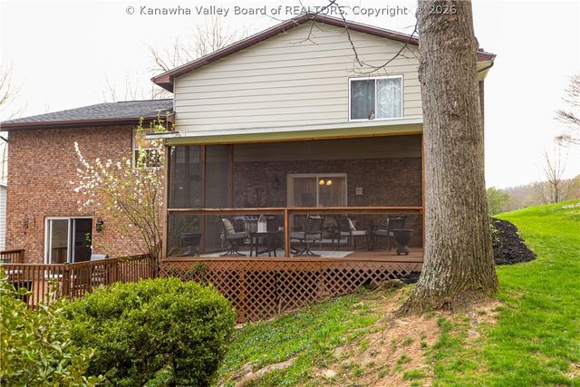 5012 Dempsey Drive, Cross Lanes, WV 25313