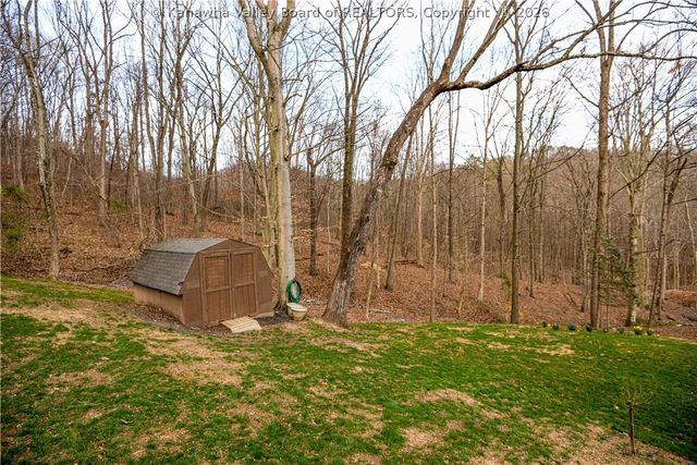 5012 Dempsey Drive, Cross Lanes, WV 25313