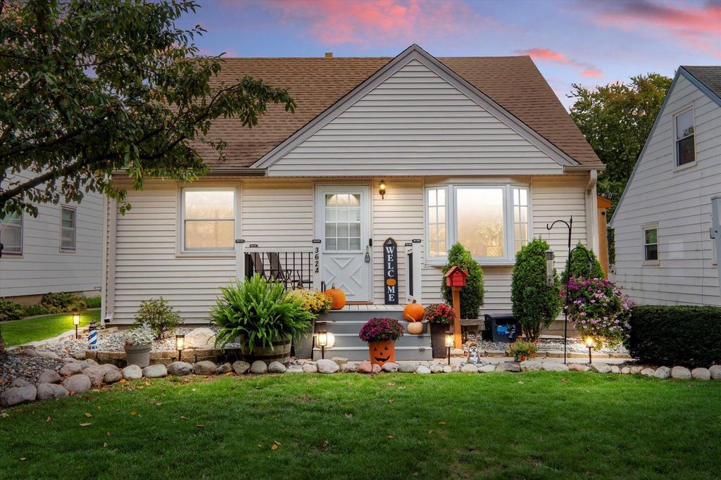 3624 S 85th STREET, Milwaukee, WI 53228