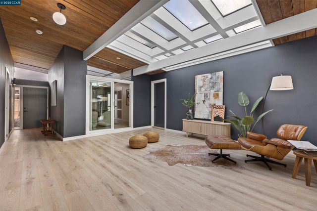 3712 Barrington Dr, Concord, CA 94518