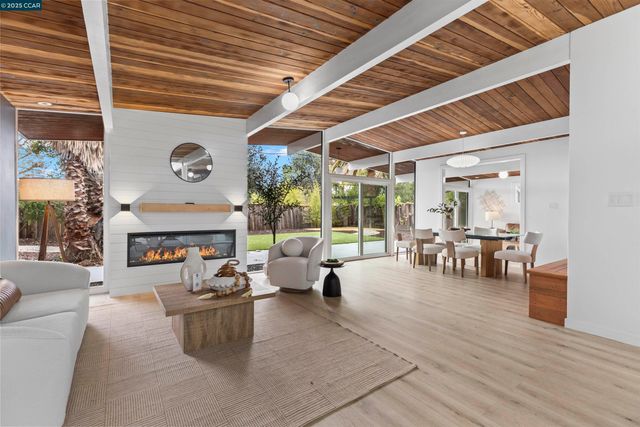 3712 Barrington Dr, Concord, CA 94518