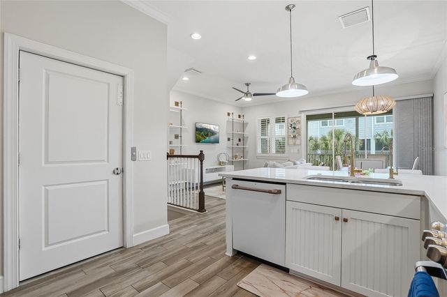 3162 MOORINGS DRIVE, St Petersburg, FL 33712
