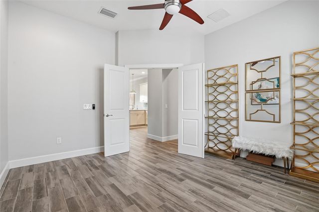 3162 MOORINGS DRIVE, St Petersburg, FL 33712