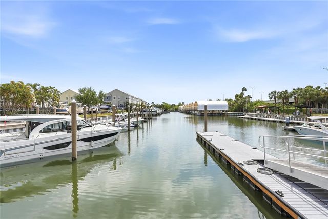 3162 MOORINGS DRIVE, St Petersburg, FL 33712