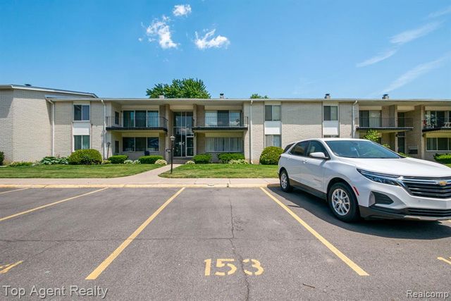8657 Kennedy Circle 7, Warren, MI 48093