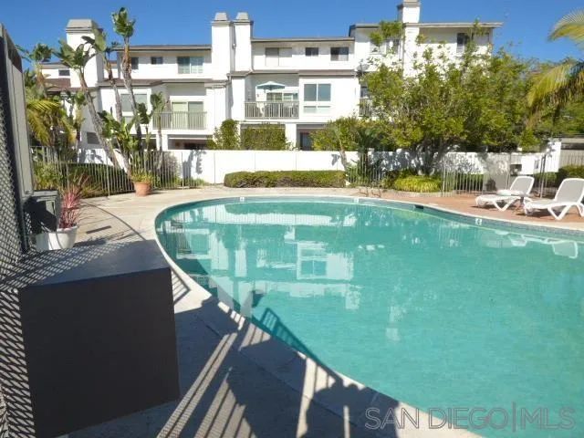 6743 Fashion Hills Blvd, San Diego, CA 92111