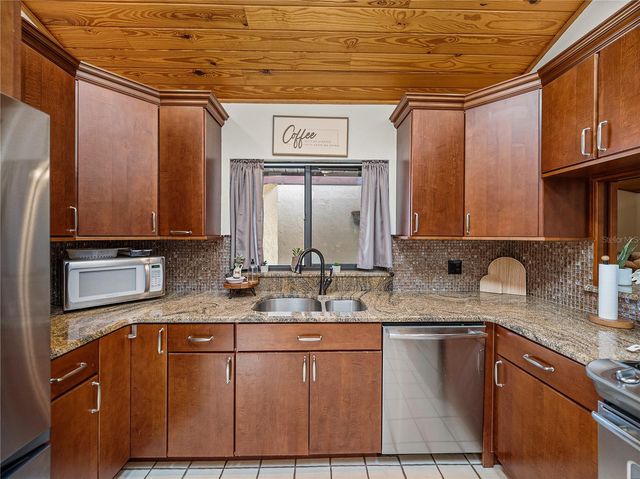 503 CLUB HOUSE DRIVE, Lake Wales, FL 33898