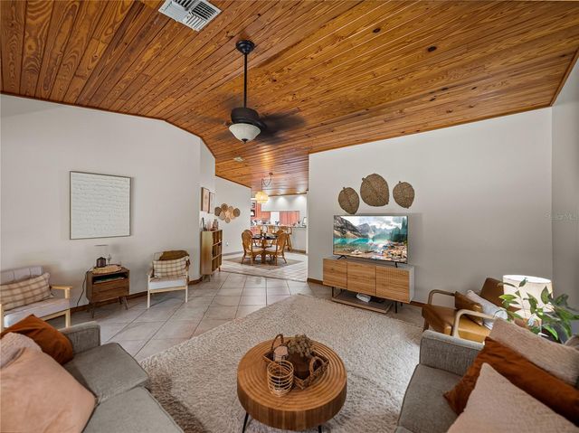 503 CLUB HOUSE DRIVE, Lake Wales, FL 33898