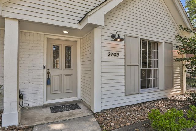 2703 Silver Falls Drive, Houston, TX 77339